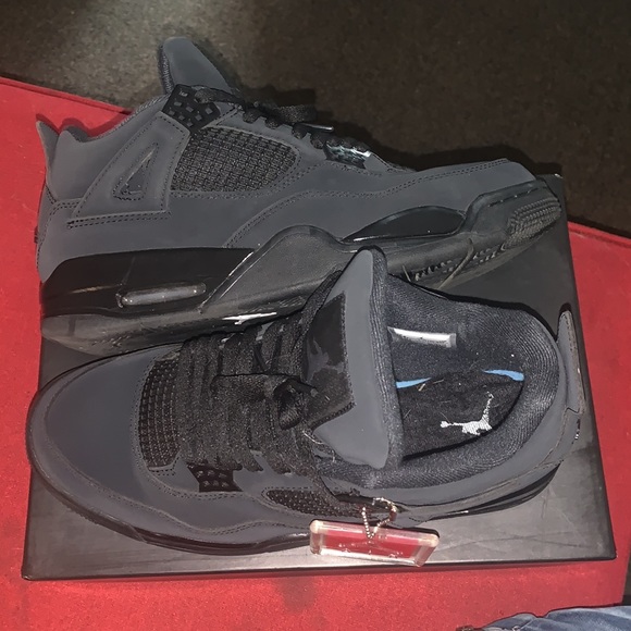 Air Jordan 4 Black Cat 2020 - Picture 3 of 5
